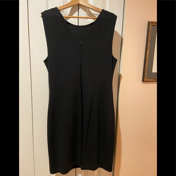 NWT~Sexy Hourglass Shaped Perfect Little Black Dress~a Limited “Must Have” - Picture 8 of 12